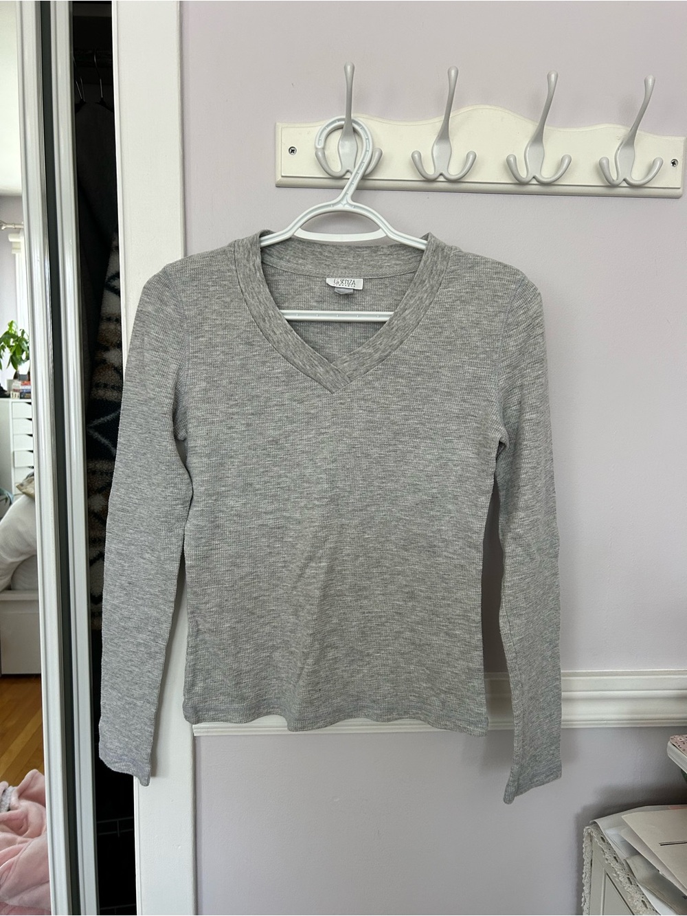 La SENZA Light Gray V-Neck Long Sleeve Top